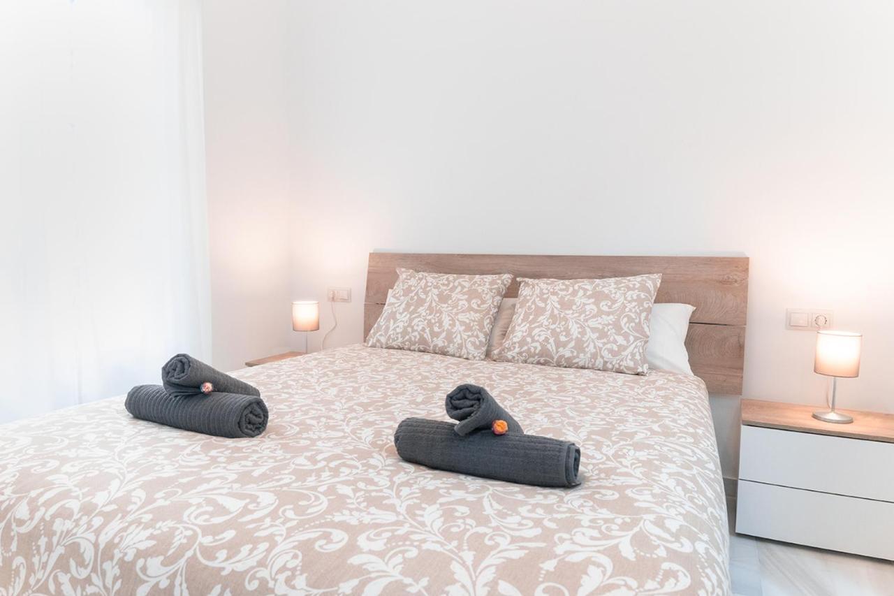 Downtown Apartment Siviglia Esterno foto